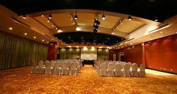 Wenjin Hotel, 5*